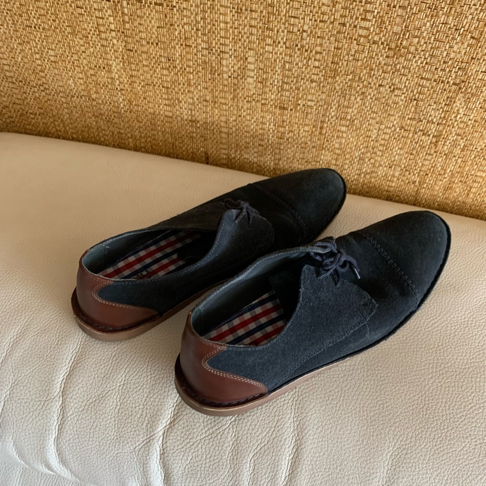 STUDIO INK Suede Leather upper Shoes.Man made lining & sole. Made in India. s13.